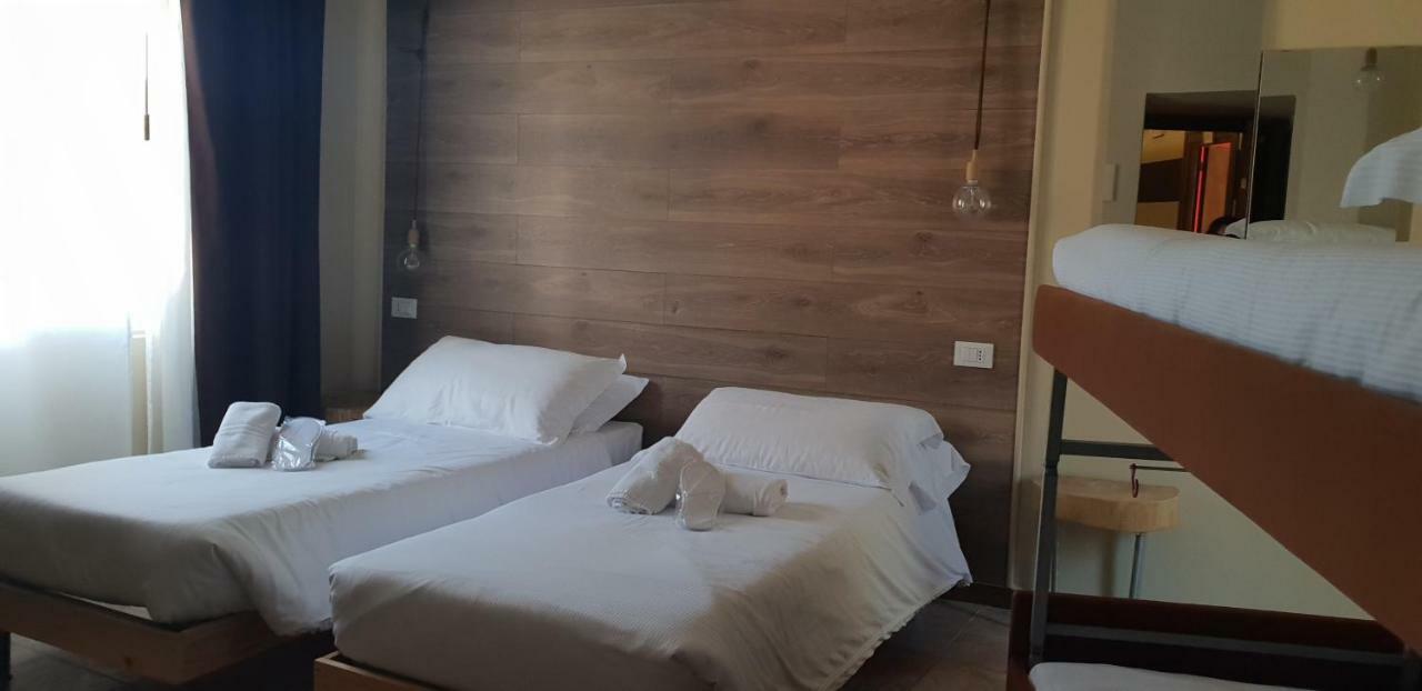 Hotel Raphael ボルディゲーラ エクステリア 写真